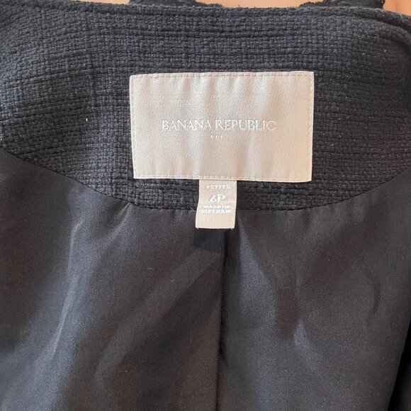 Black Tweed Banana Republic Jacket with Clasps - Picture 8 of 8